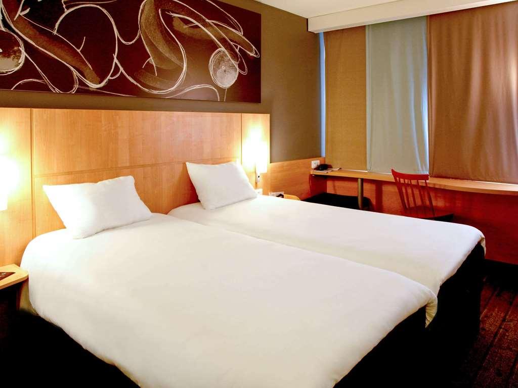 Ibis 3*
